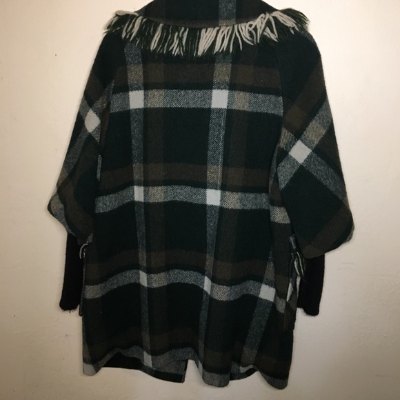 60s Vintage Betty Rose Wool plaid cape Coat - Picture 7 of 8